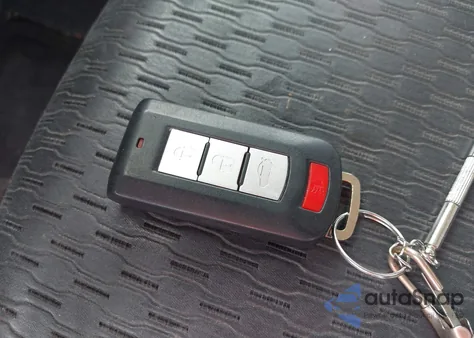 2014 Mitsubishi Outlander Se z USA, uszkodzony, nr VIN JA4AD3A32EZ008343